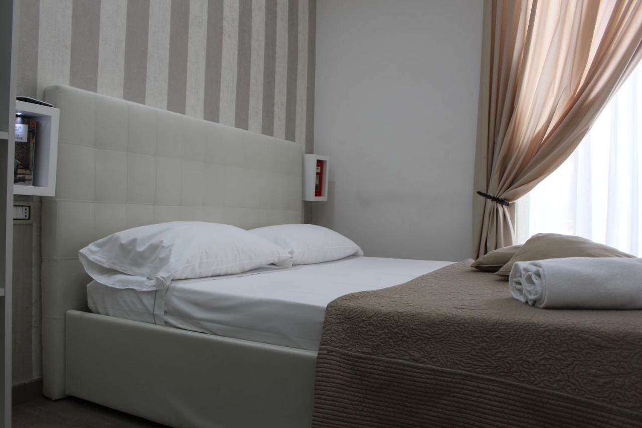 Philip Royal Bed & Breakfast Naples Exterior photo